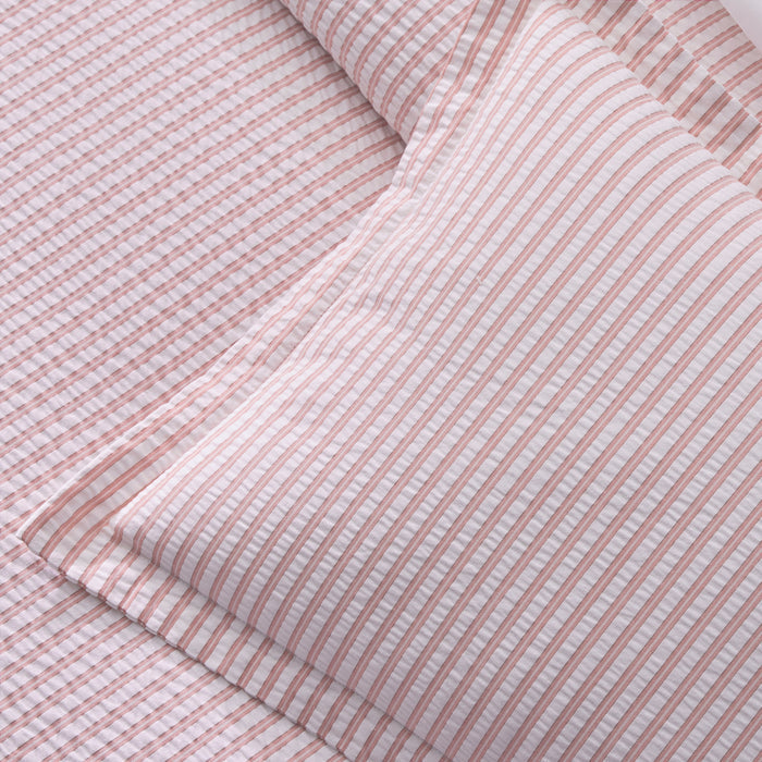 Matouk Matteo Cotton Seersucker Bedding in pink stripe
