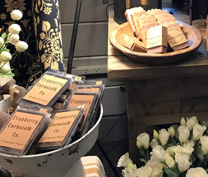 The Cranberry Cornstalk Co. - Extreme Scent Blackened Bees Wax Primitive Decor Melts: Cinnamon