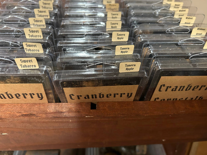 The Cranberry Cornstalk Co. - Extreme Scent Blackened Bees Wax Primitive Decor Melts: Cinnamon